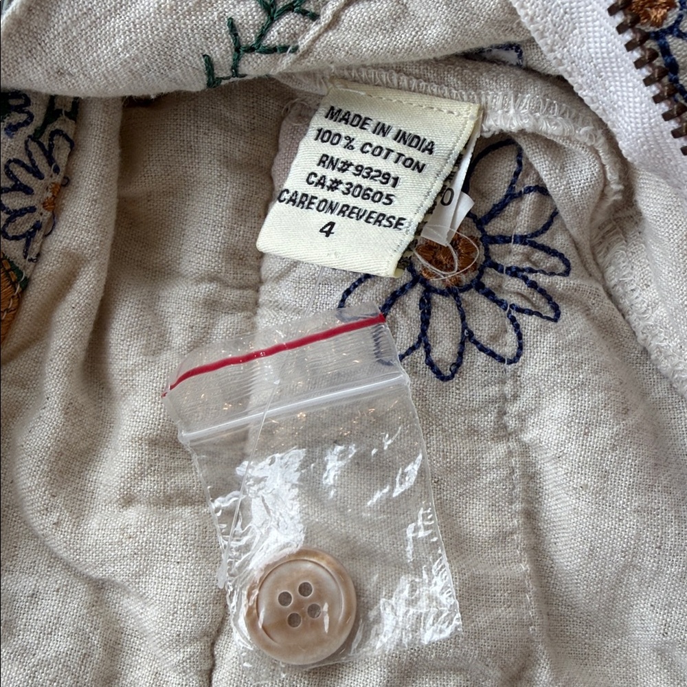 dylan  Floral Embroidered NWOT size 4 - Picture 4 of 4